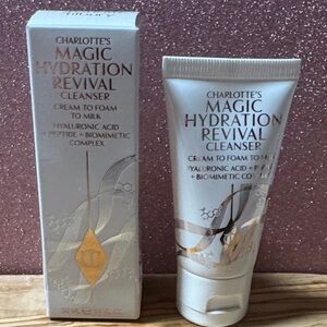 Charlottes Magic Hydration Revival Cleanser